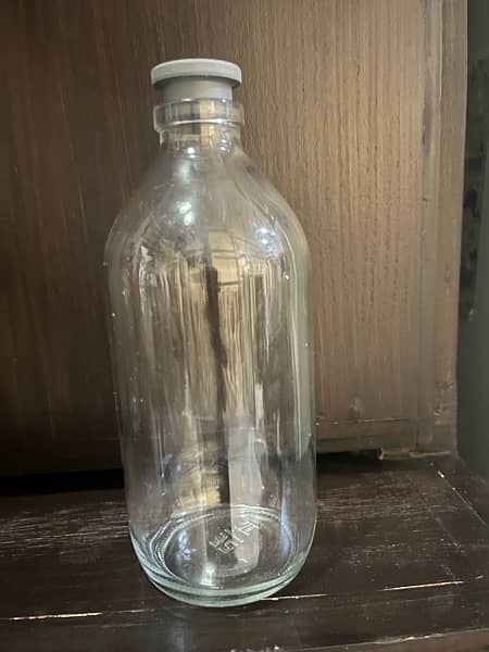 Glass Bottles with Lids- 500 ml 1