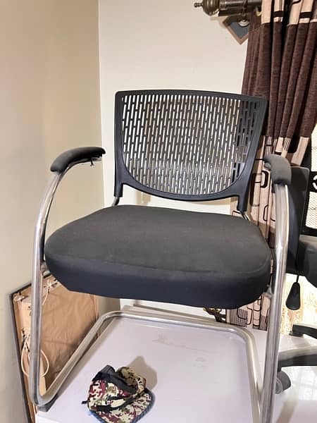 office furniture for sale urgently 0
