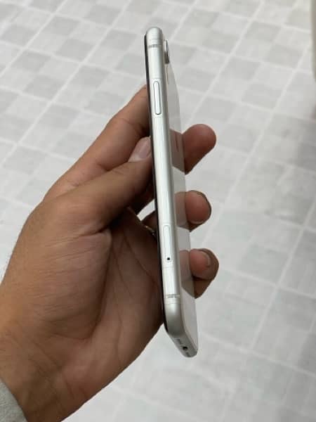 iphone XR non pta lush condition waterpack 1