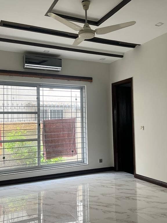 1 Kanal Full House Available For Rent In DHA Phase 7 Lahore 12