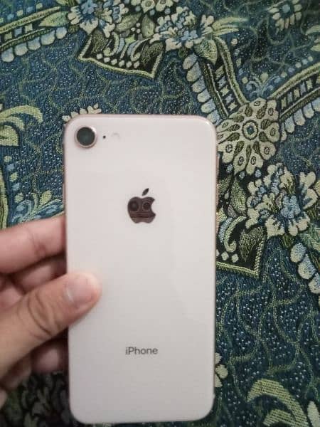 iphone 8 non pta in good condition urgent sale 5