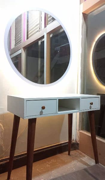 Modern Dressing Table round mirror with lights 6