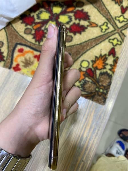 iPhone XS Max 3