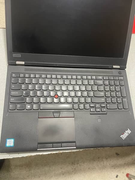 lenovo thinkpad p52 i7/8th gen 1