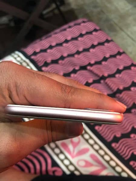 I PHONE 7 PLUS PTA APPROVED 256GB 4