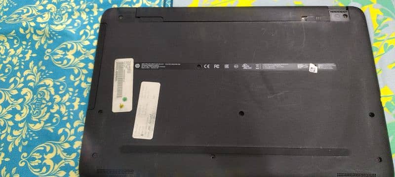 Laptop HP Core i3 5th Gen 9