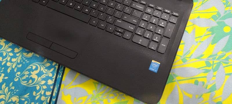 Laptop HP Core i3 5th Gen 13