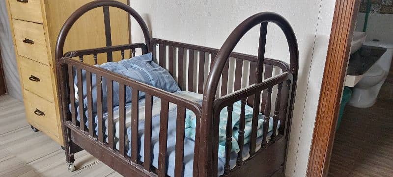 Wooden Baby Cot 0