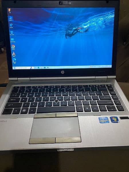 HP Elite book 8460P 0