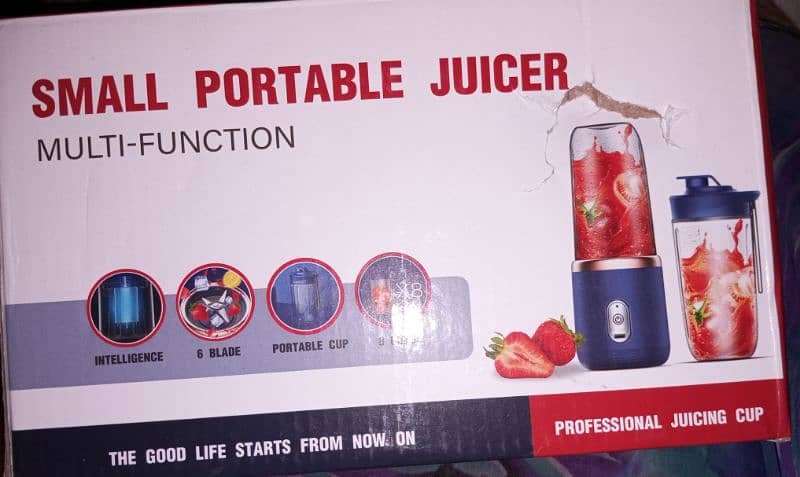 SMALL PORTABLE JUICER 1