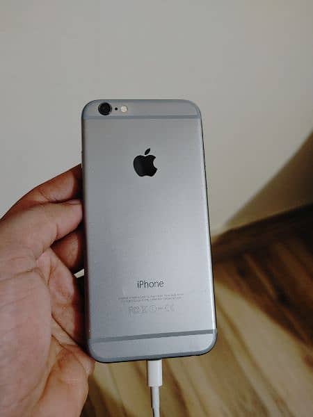 iphone 6 Storage 16 GB 3