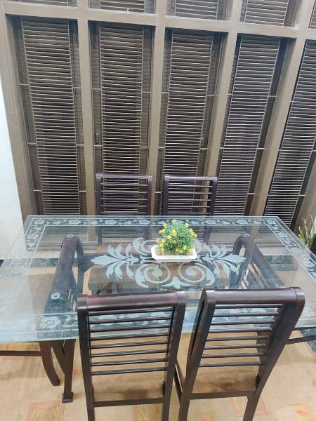 Dining Table with 6 chairs. 5