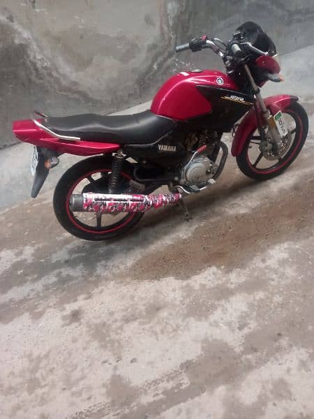 ybr 125 2018 model,,,,,,,,03/09/08/08/044 lush condition 6