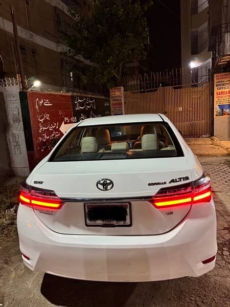 Toyota Corolla Altis 2019 1