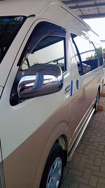 Grand cabin Hiace like new 2