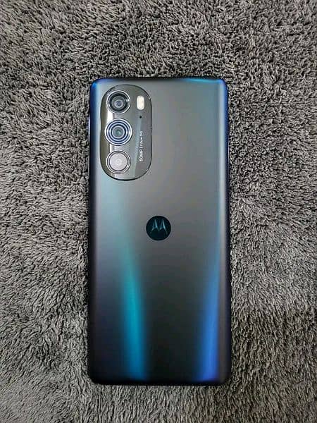 Moto edge 30 pro 10/10 fresh peice 8/128 snapdragon 8 gen 1 0