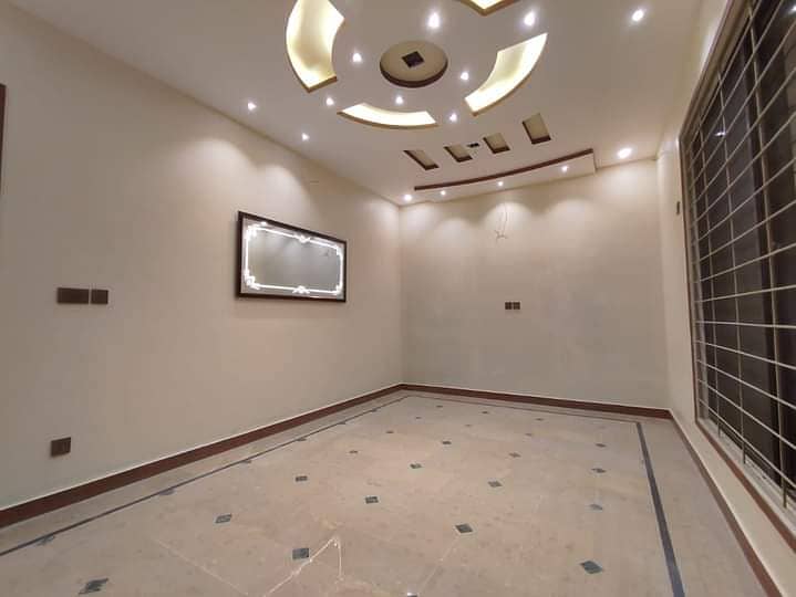 BANGLOW FOR SALE VIP BLOCK GULISTANE JOUHAR 27