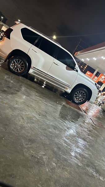 Toyota Prado 2010 0