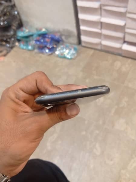 Iphone 11 Pta aproved 3
