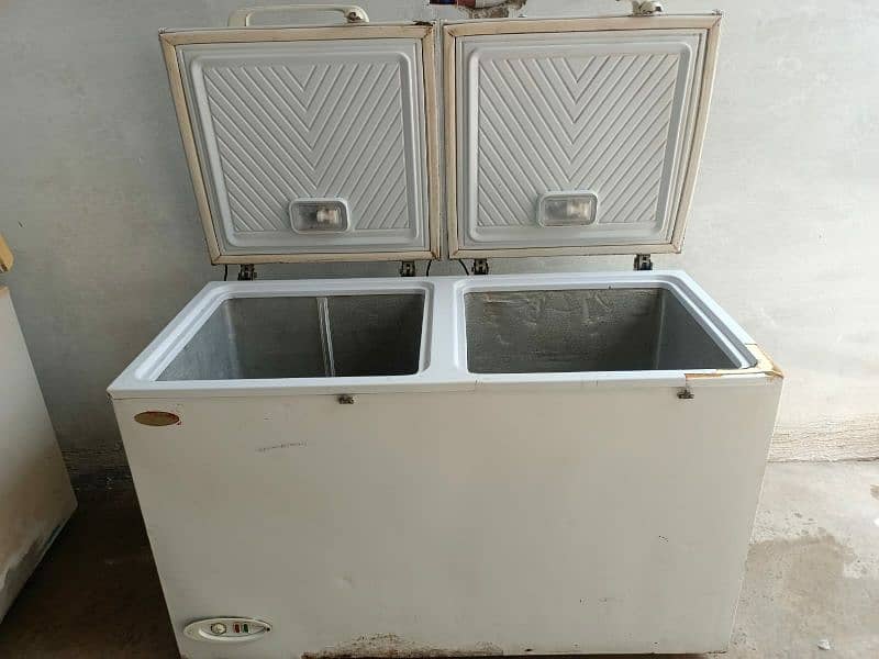 Waves refrigerator For Sale 0