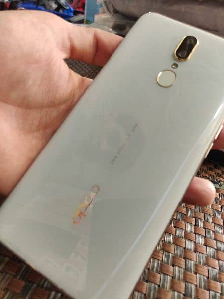 Oppo f11 10,10 Condition hai urgent sale krna hai 3