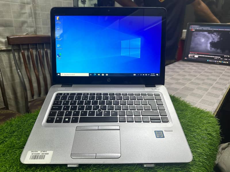 HP EliteBook 840 G3 (Touch & Type), 1