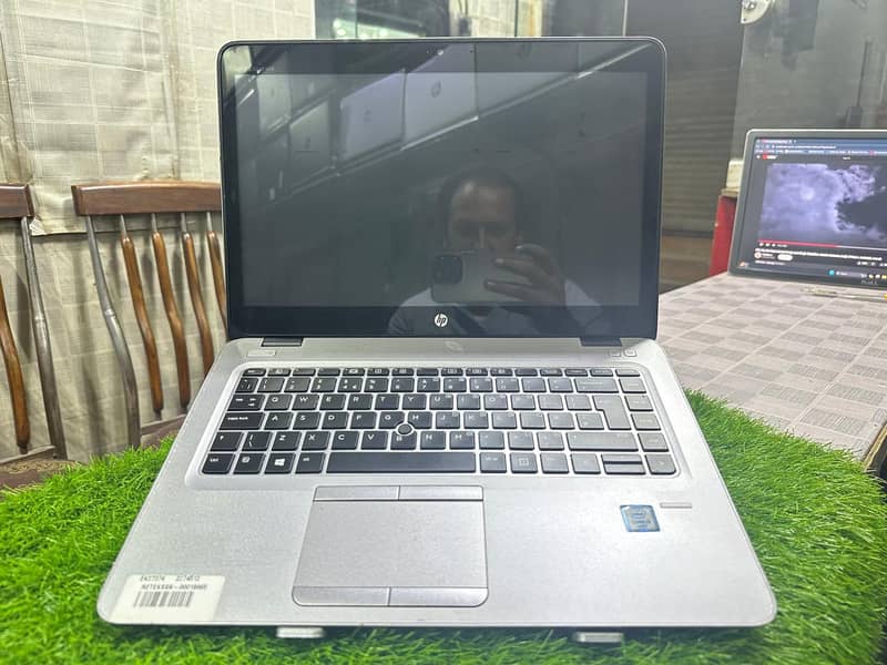 HP EliteBook 840 G3 (Touch & Type), 3