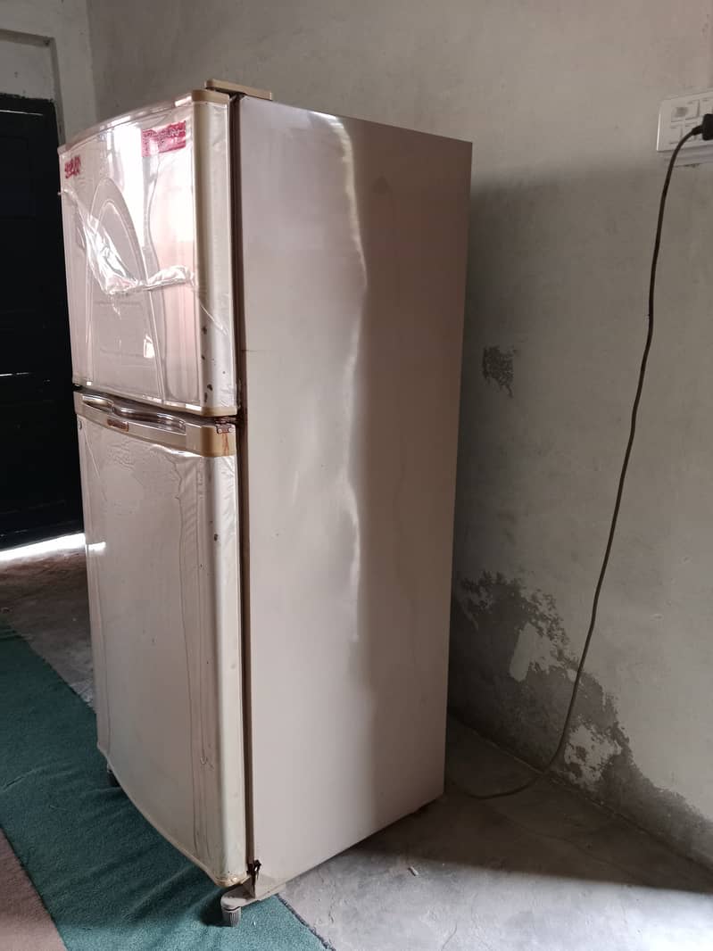 Refrigerator Dawlance 0