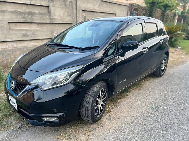 Nissan Note E Power 2017 0