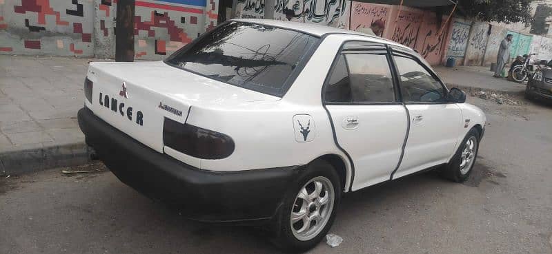 Mitsubishi Lancer 1992 2