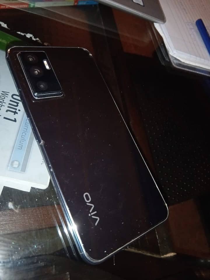 Vivo 23e 256gb/8+4gb ram impeccable condition 1