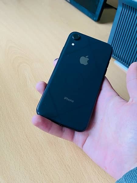 iPhone XR Non PTA 64GB 0