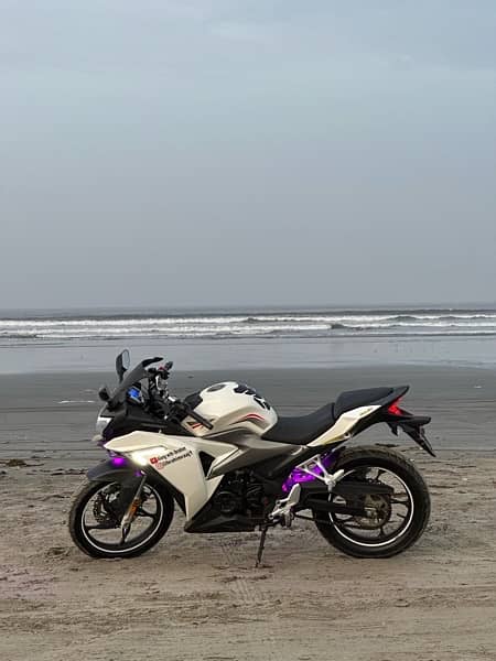 super power sultan 250cc white 1