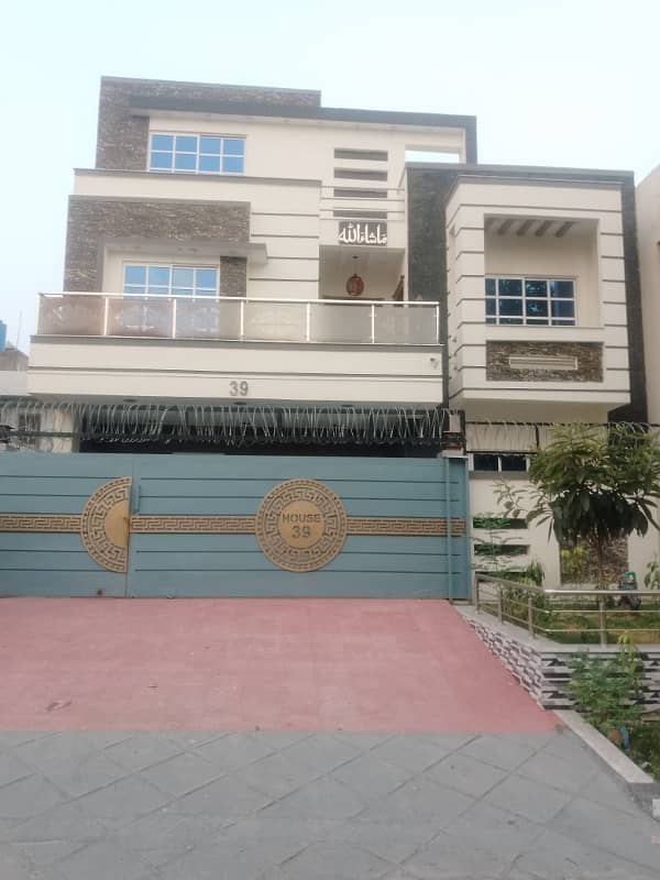 35*70 upper portion For Rent in G 13 Islamabad 0