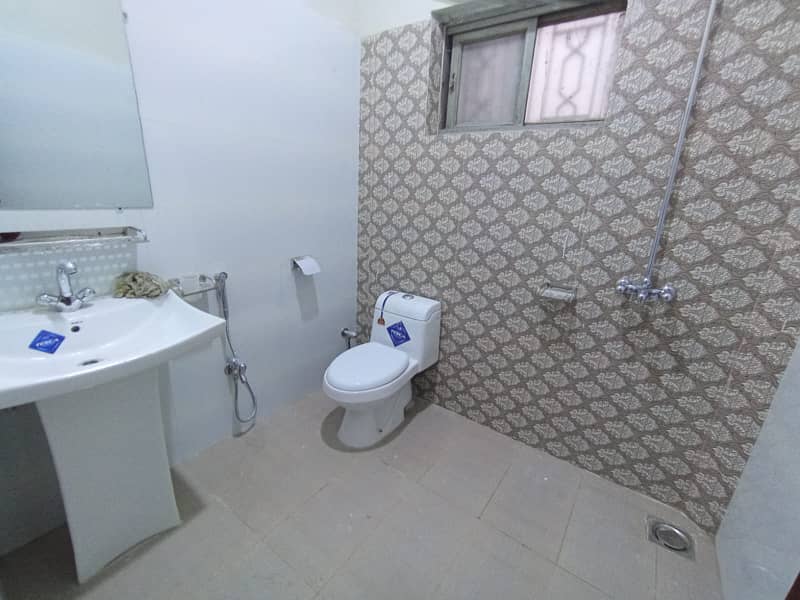 35*70 upper portion For Rent in G 13 Islamabad 1