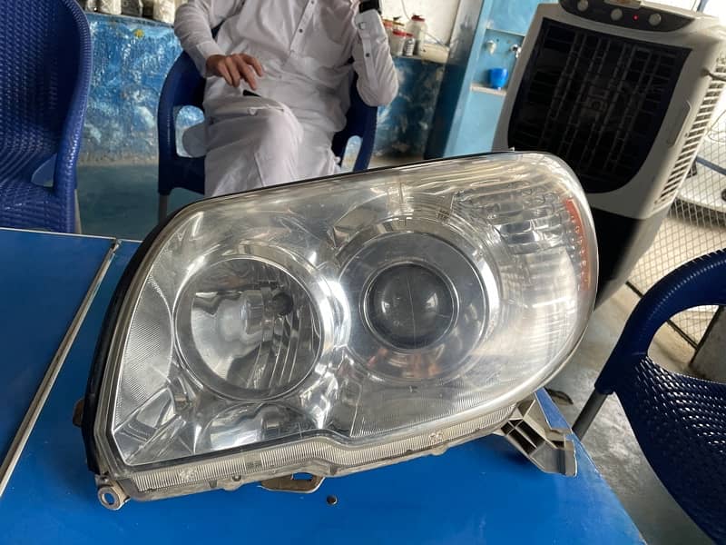 2013 Toyota Hilux Surf Headlight Orignal Left side only 0