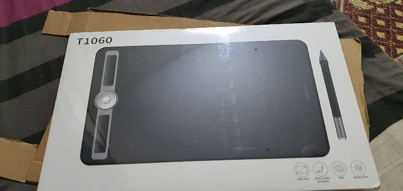 Bosto T1060 graphic tablet, only box opened 0