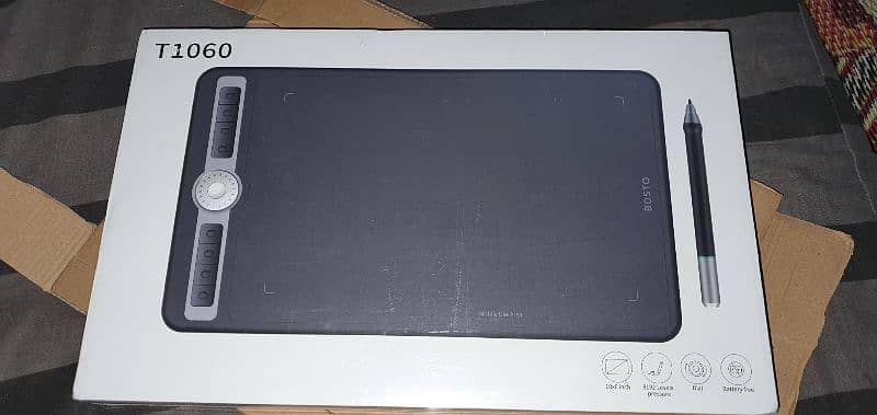 Bosto T1060 graphic tablet, only box opened 1