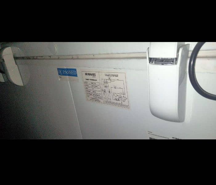 wave freezer for sale urgent base 5