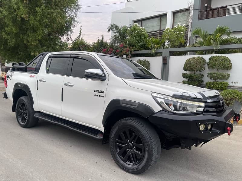 Toyota Hilux 2021 Top Of The Line Brand New 1 Hand 11