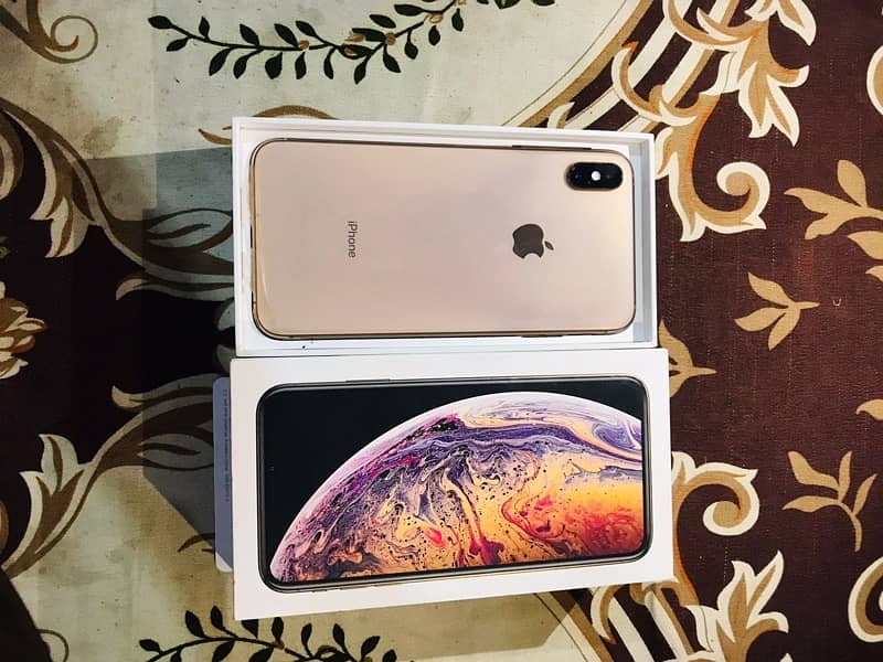 iphone xs max 10/10 64gb approved 0