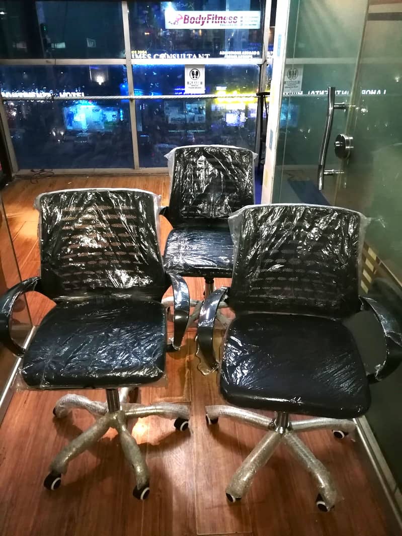 3 Office Chairs Revolving Brand New with Steel Base 5