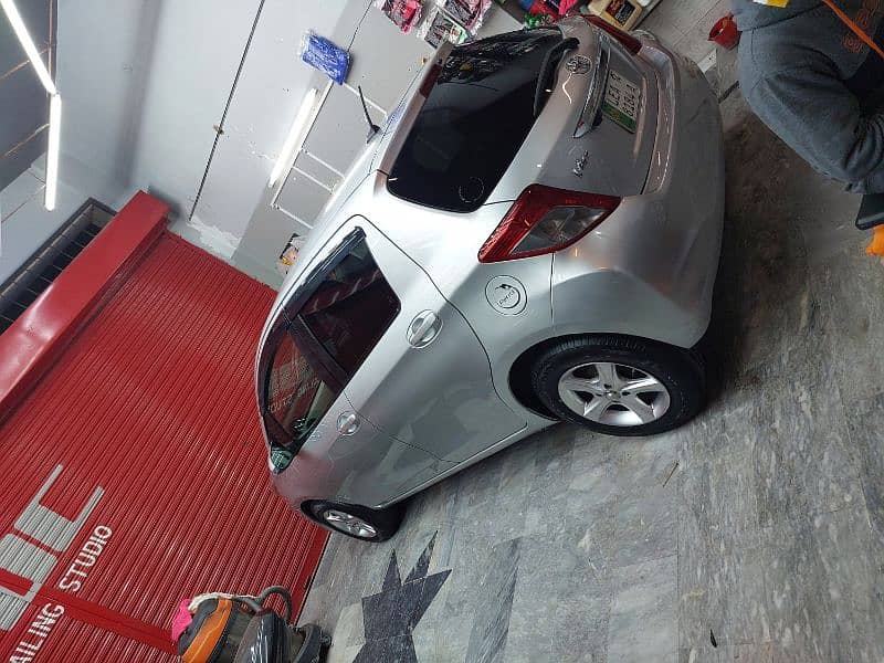 toyota vitz 2011/2014 2