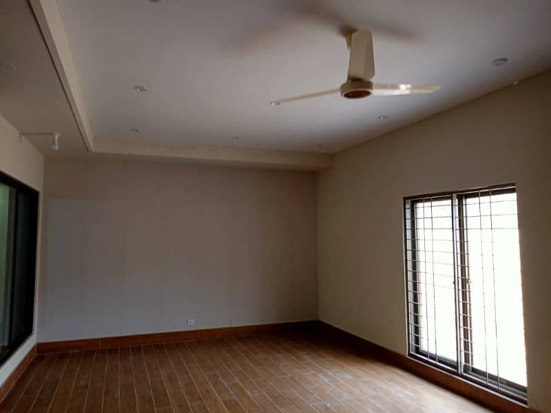 COMMERCIAL OFFICE FOR RENT MAIN BOULEVARD GULBERG GARDENTOWN SHADMANSHADMAN LAHORE 26