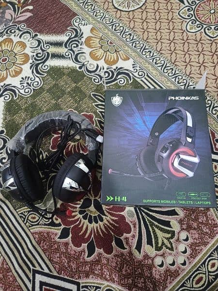 Phoinikas Gaming Headphones with original box. 0