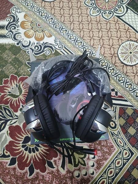 Phoinikas Gaming Headphones with original box. 2