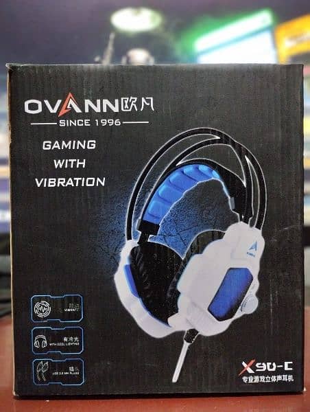 Gaming headphones with vibration motor 0