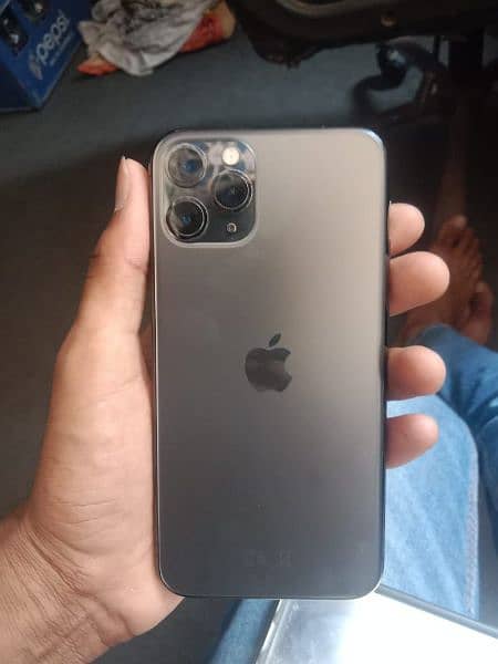 I Phone 11 Pro 0