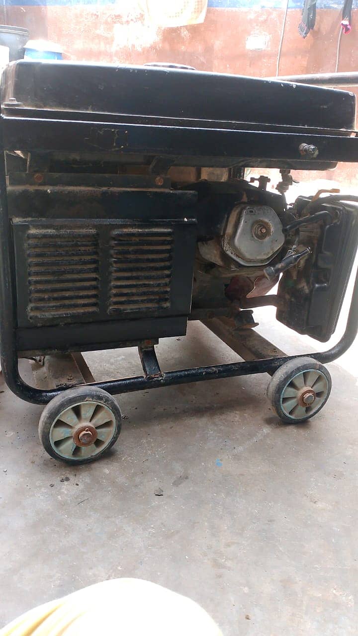 Honda Garnetor 5 KW 1