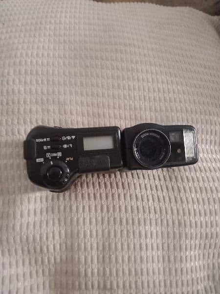 Nikon Coolpix 950 Japan camra still and video 5